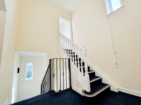 2 bedroom flat to rent - Photo 5