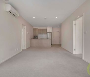 Lakeside Luxury - Photo 1