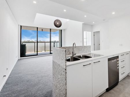 Top Floor! Penthouse 2 Bed plus another room on rooftop level. - Photo 3