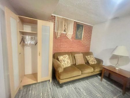 For Lease - 886 Danforth Road, Toronto, Ontario - Photo 3