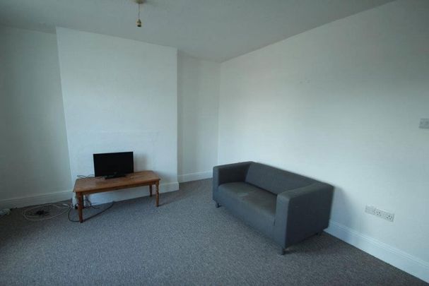 3 bedroom apartment to rent - Photo 1