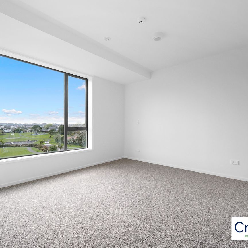 Brand New Parkside Living – 2 Bed, 2 Bath + Carpark - Photo 1