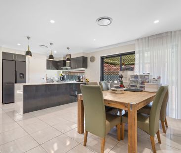 18 Burnett Drive,HOLMVIEW - Photo 6