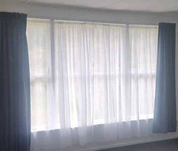 3 Bedroom Home on Paterson - Photo 4