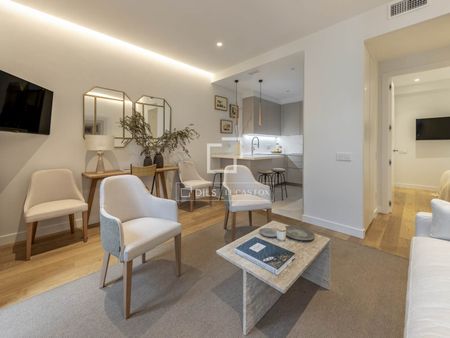 Excellent 2 Bedroom apartment for rent in Recoletos, Madrid - Photo 4