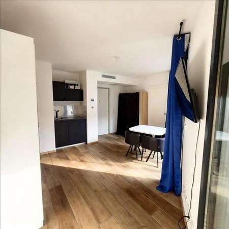 1 pièce - Meublé - 19,4 m² - 3ème étage - Colocation non autorisée - Photo 3