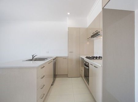 VILLA WITH 2 LIVING AREAS & GREAT VIEWS - Photo 5