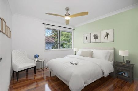 6 Oatley Place, Southport QLD 4215 - House For Rent | Domain - Photo 3