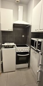 REIMS BEAU TYPE 2 - Photo 4