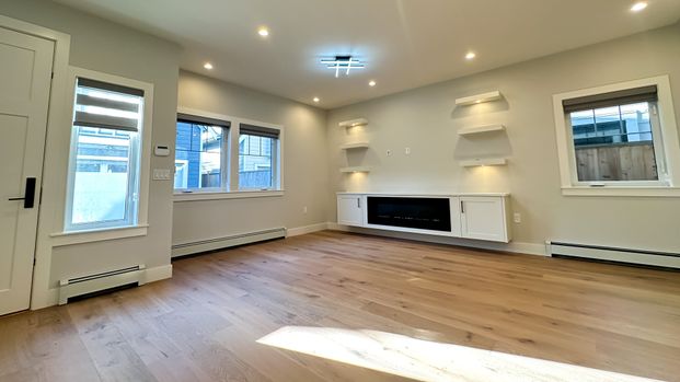 Executive Living: 4 Bedroom + Office Home W/ High End Finishes. Double Garage. - Photo 1