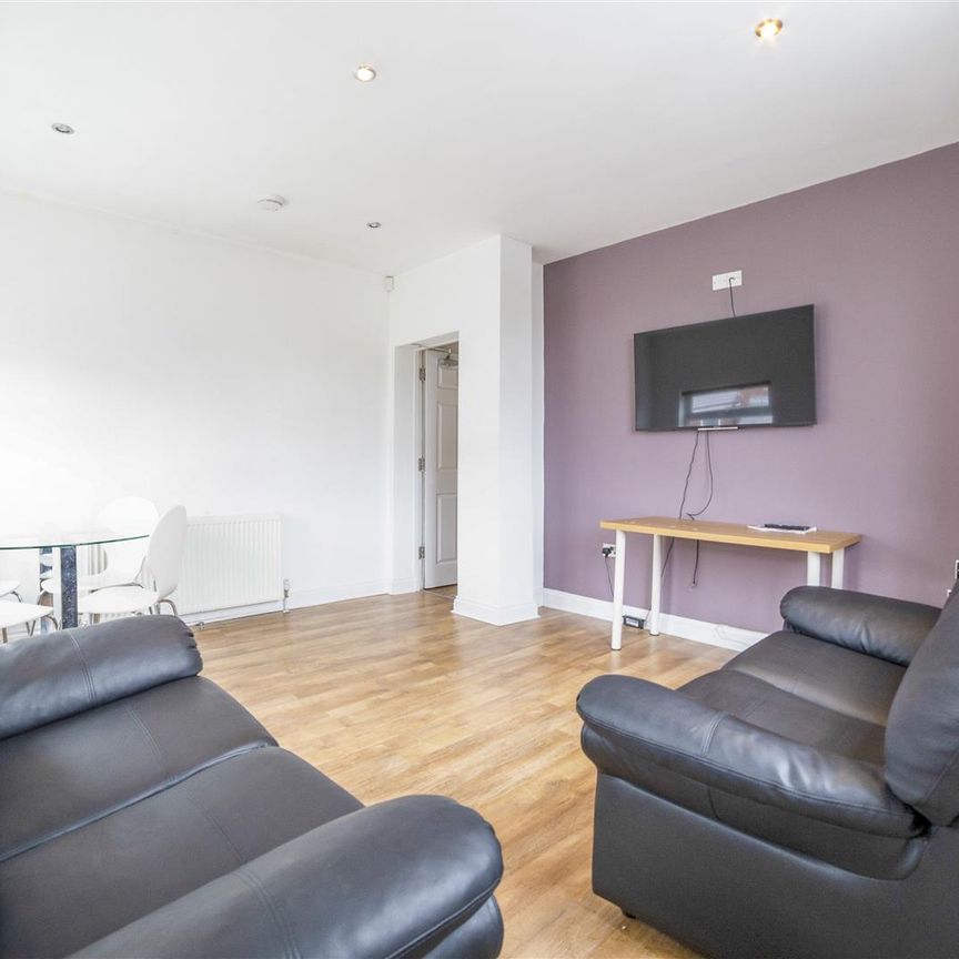 4 bed maisonette to rent in Goldspink Lane, Sandyford, NE2 - Photo 1