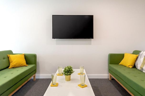 1 bedroom private hall to rent - Photo 1