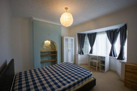 3 bedroom terraced house to rent - Photo 4