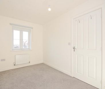 2 bedroom semi-detached house to rent - Photo 2