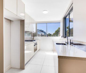 Modern Two Bedroom Apartment in Great Location - Photo 1