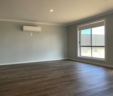 FOUR BEDROOM HOME IN NORTH TAMWORTH - Photo 4