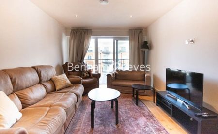 3 Bedroom flat to rent in Boulevard Drive, Colindale, NW9 - Photo 3