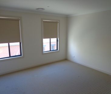 Modern Double Storey Townhouse - Photo 2