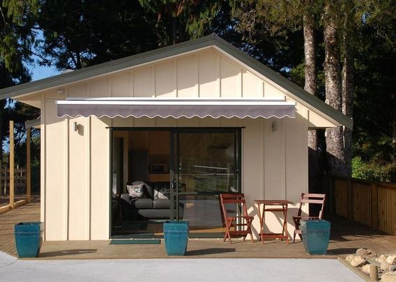 Charming 1BR Home with rural outlook and views - Photo 1
