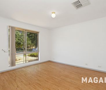 34 Riddoch Cres, Woodcroft SA 5162 - House For Rent | Domain - Photo 2