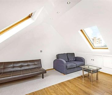 Rowditch Lane, London, SW11 - Photo 5