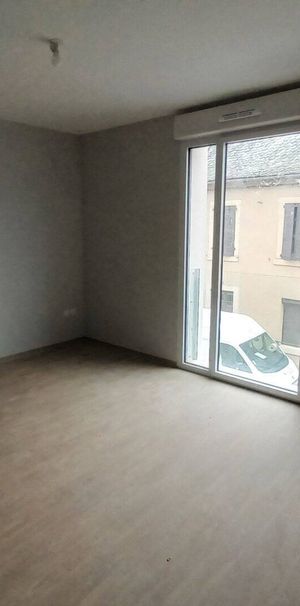 Location appartement 3 pièces 72 m² à Rignac (12390) - Photo 2