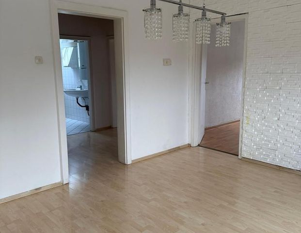 Helle 3-Zimmer– KB zentral & ruhig gelegen - Photo 1