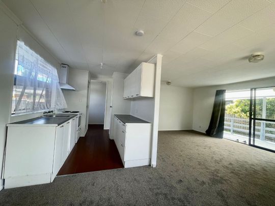 160, Universal Drive, Henderson - Photo 1