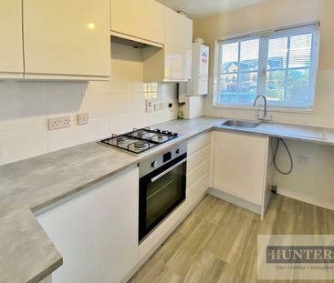 2 bedroom House To Let Total Size: 616 SQ FT - Photo 2
