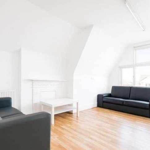 Green Lanes, Harringay, N13 - Photo 1