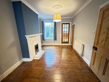 2 bedroom semi-detached house to rent - Photo 2