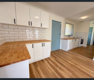 4/2 Schuster Avenue, Miami, Qld 4220 - Photo 6