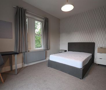 Cliff Road Gardens, Woodhouse, Leeds, LS6 2EY - Photo 4