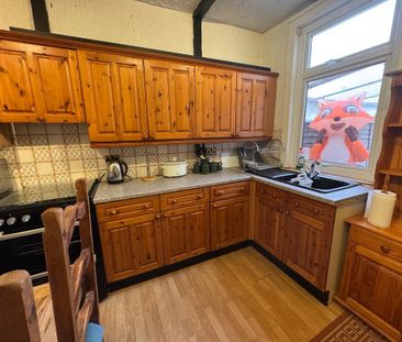 3 bedroom terraced house to rent - Photo 3