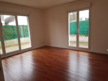 Location Appartement 3 pièces 56m² - Photo 2