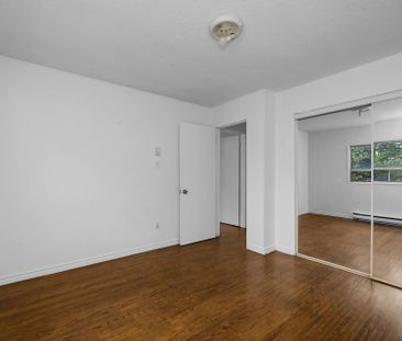 For Lease - 28 Adamson Street, Halton Hills, Ontario - Photo 2