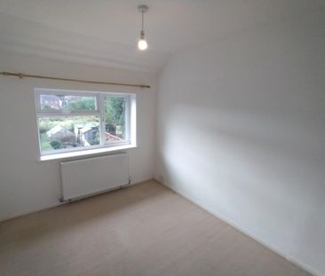 Burrows Avenue, Beeston, NG9 2QW - Photo 2