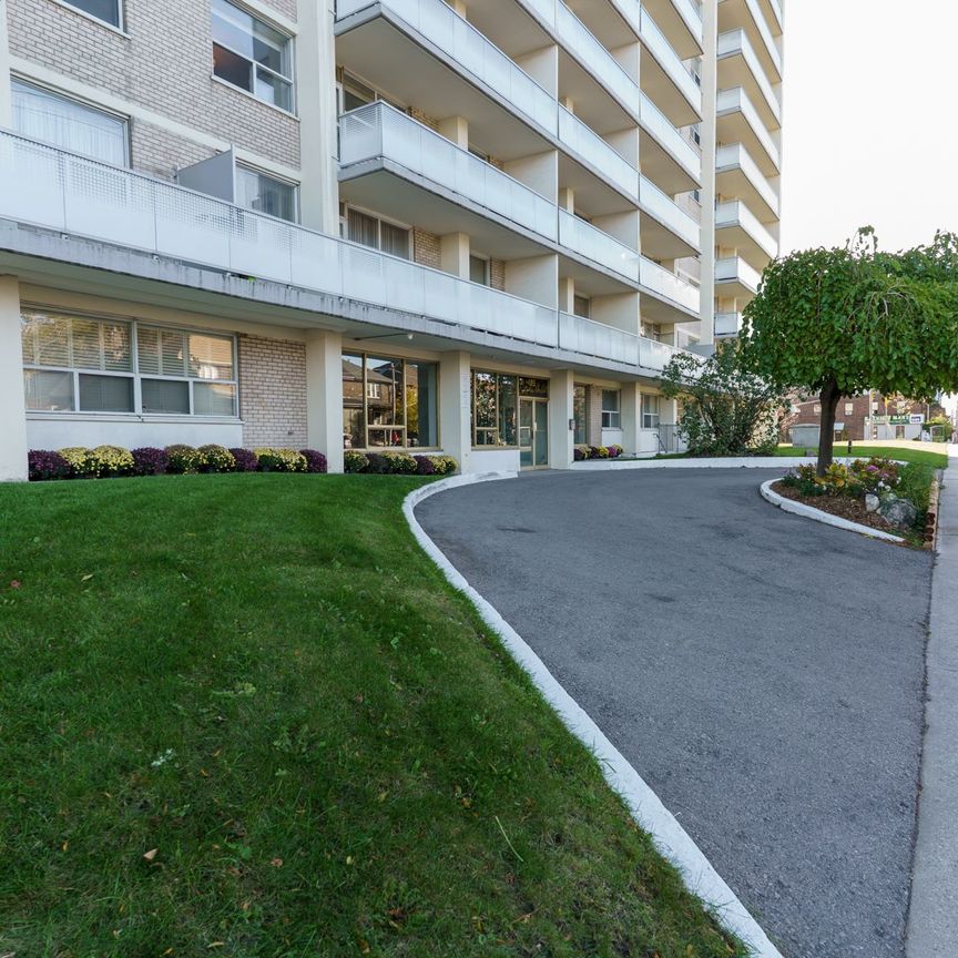 For Lease - 485 Eglinton Avenue Unit# 608, Toronto, Ontario - Photo 1