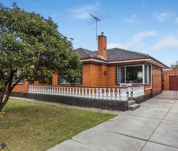 Register to Inspect / Comfortable Living in the Heart of South King... - Photo 1