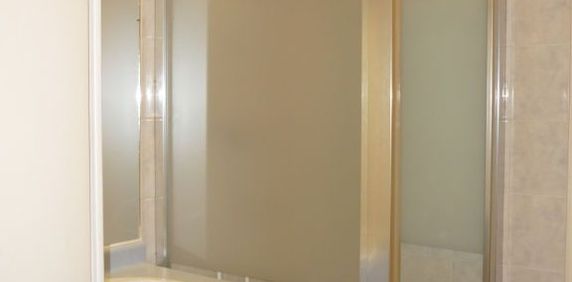 Location Appartement 1 pièce 37m² L HAY LES ROSES 94240 - Photo 2