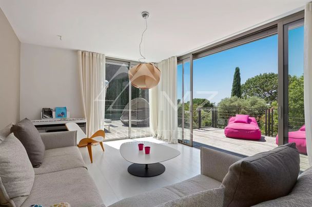 Cap d'Antibes - Villa contemporaine entièrement rénovée - Photo 1