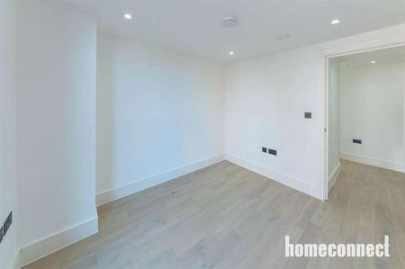 Colts Village Apartments, Barking Road, London, E6 - Photo 3