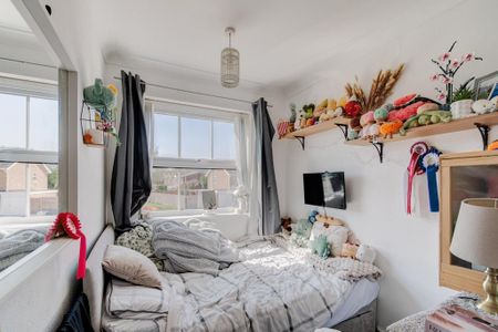 3 bedroom link detached house to rent - Photo 3