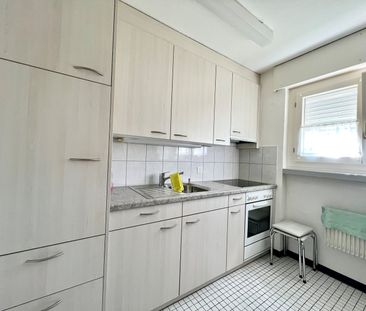 Grosszügige 2.5 ZW an ruhiger Lage - Photo 2