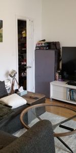 Beau logement 4½ rénové récemment, dans Rosemont-La-Petite-Patrie, près de la piste cyclable et du Plateau Mont-Royal - Photo 4