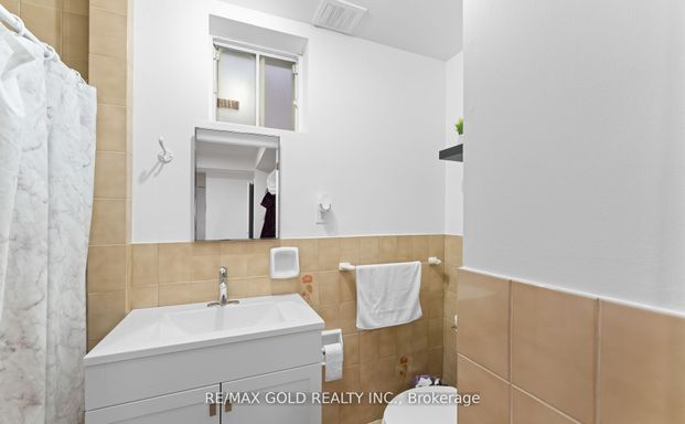 For Lease - 20 Garden Avenue Unit# BSMT, Richmond Hill, Ontario - Photo 1