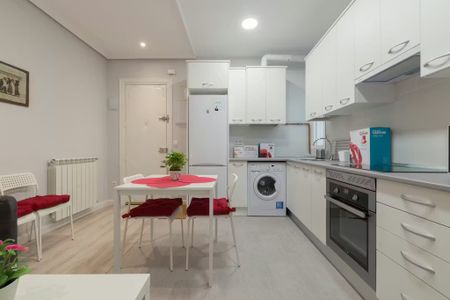 Calle Montserrat, Madrid, Community of Madrid 28015 - Photo 3