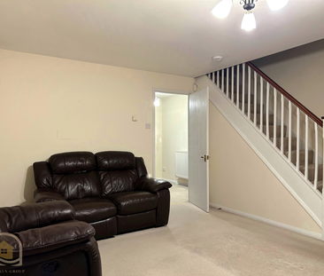 3 bedroom end of terrace house to rent - Photo 2