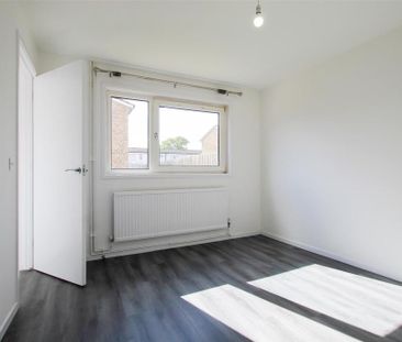 4 bedroom terraced house to rent - Photo 2