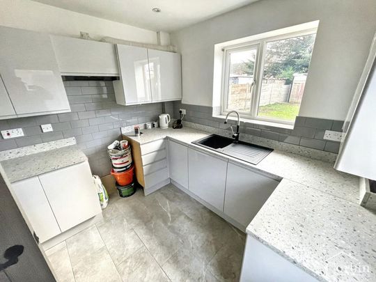 2 bedroom semi-detached house to rent - Photo 1